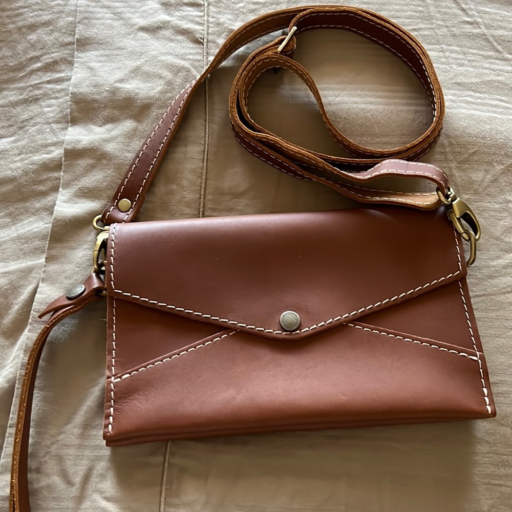 Portland Leather Envelope convertible crossbody